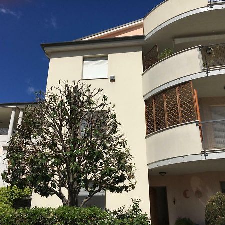 La Casa Di Lory Apartment Falconara Marittima Exterior photo